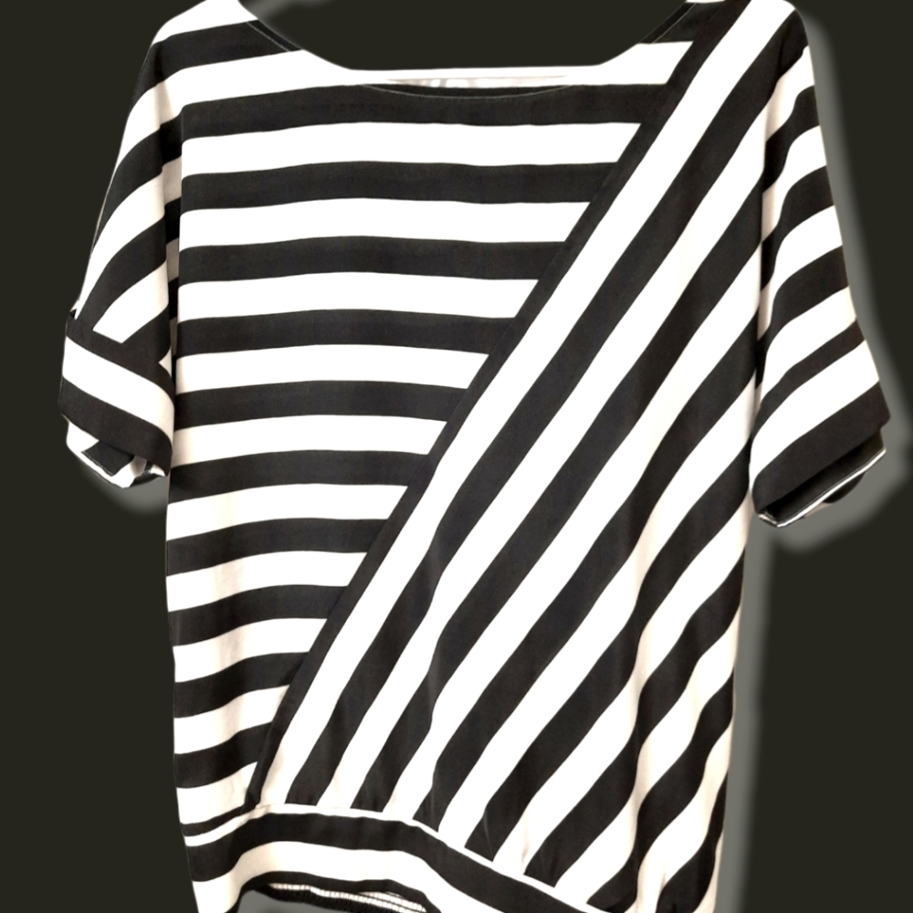 Black&white dressy blouse Sm